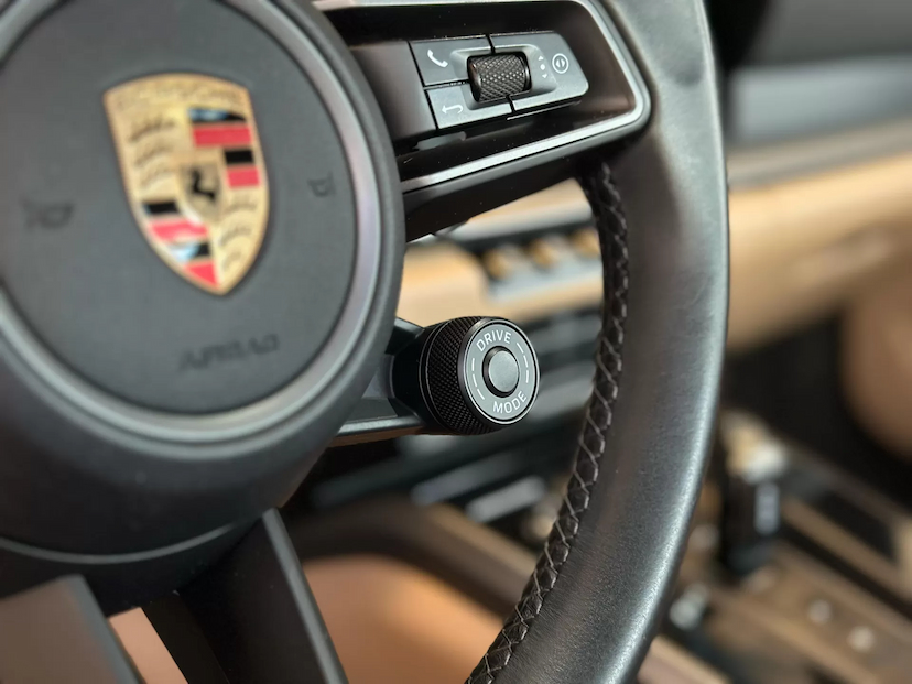 Foto do veículo PORSCHE 911 3.0 24V H6 GASOLINA CARRERA PDK 2020 29.000 KM 645.000,00