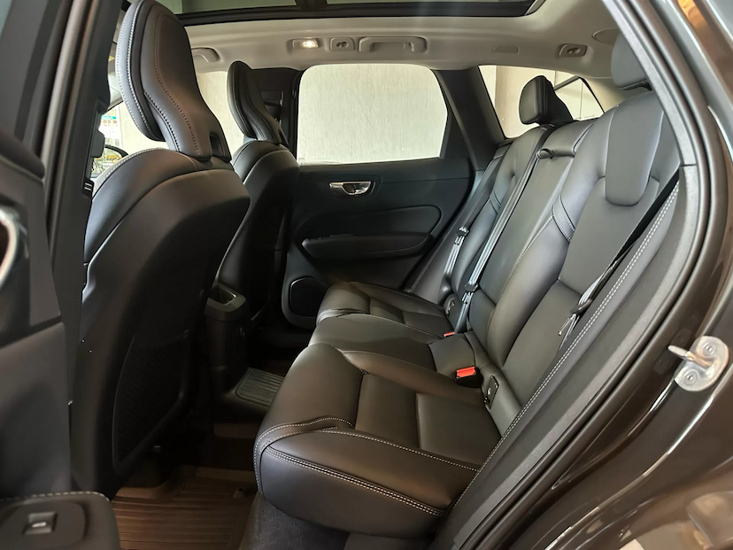 Foto do veículo VOLVO XC60 2.0 T8 RECHARGE ULTIMATE AWD GEARTRONIC 2024 25.185 KM 355.000,00