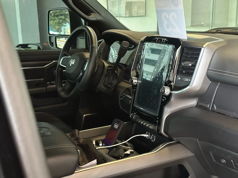 Foto do veículo RAM 2500 6.7 I6 TURBO DIESEL LARAMIE NIGHT EDITION CD 4X4 AUTOMÁTICO 2024 34.703 KM 399.000,00