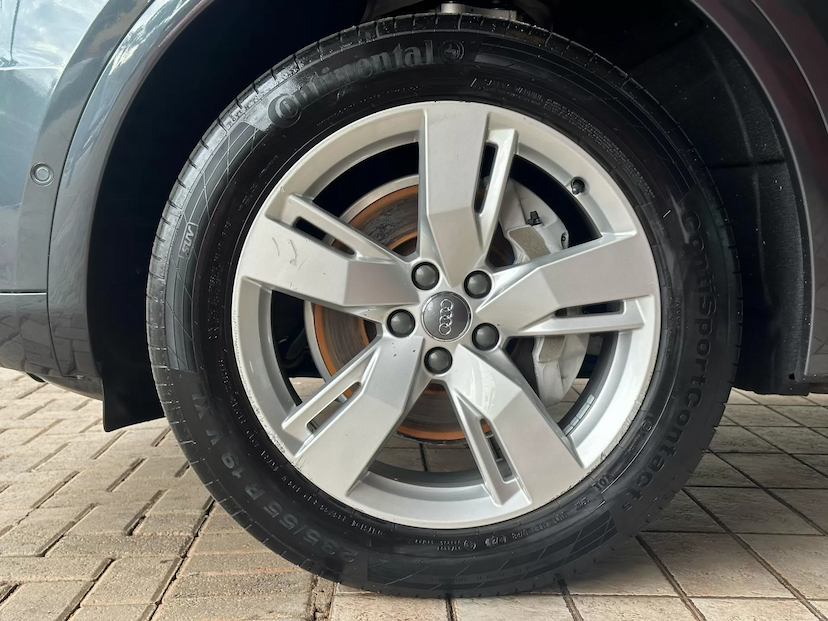 Foto do veículo AUDI Q5 2.0 TFSI GASOLINA PRESTIGE PLUS S TRONIC 2019 73.662 KM 159.000,00