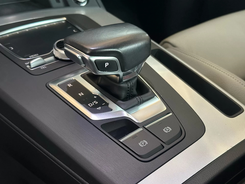 Foto do veículo AUDI Q5 2.0 TFSI GASOLINA PRESTIGE PLUS S TRONIC 2019 73.662 KM 159.000,00