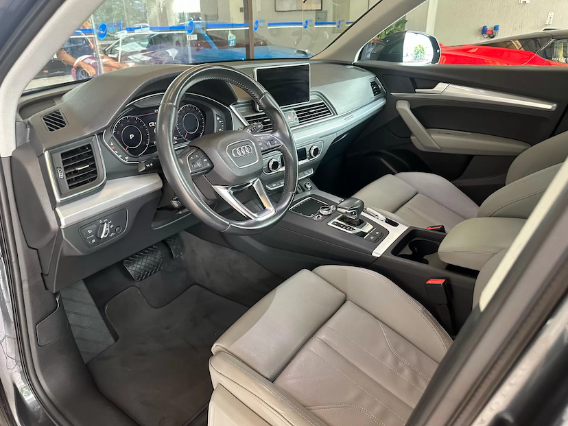 Foto do veículo AUDI Q5 2.0 TFSI GASOLINA PRESTIGE PLUS S TRONIC 2019 73.662 KM 159.000,00