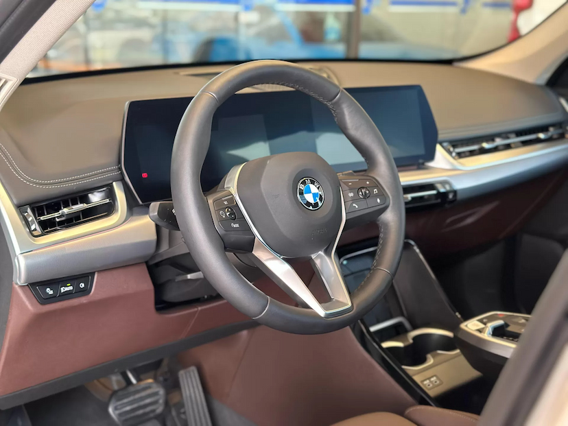 Foto do veículo BMW X1 2.0 16V TURBO GASOLINA SDRIVE20I X-LINE STEPTRONIC 2025 2.180 KM 334.000,00