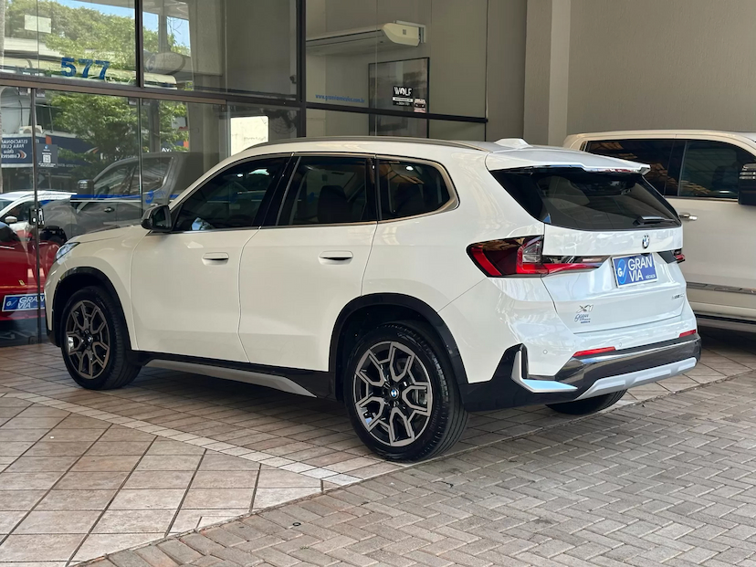 Foto do veículo BMW X1 2.0 16V TURBO GASOLINA SDRIVE20I X-LINE STEPTRONIC 2025 2.180 KM 334.000,00
