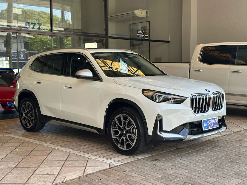 Foto do veículo BMW X1 2.0 16V TURBO GASOLINA SDRIVE20I X-LINE STEPTRONIC 2025 2.180 KM 334.000,00