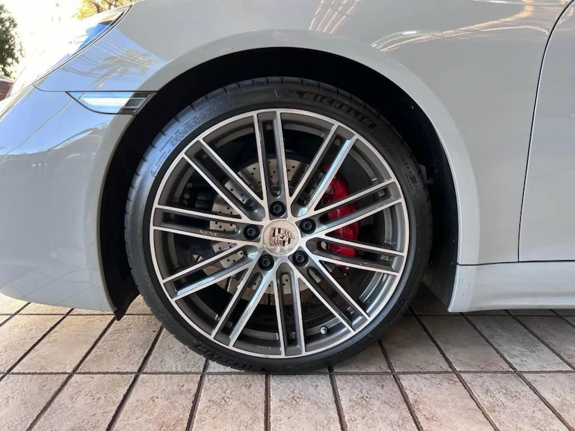Foto do veículo PORSCHE 718 2.0 16V H4 GASOLINA BOXSTER PDK 2023 9.383 KM 589.000,00