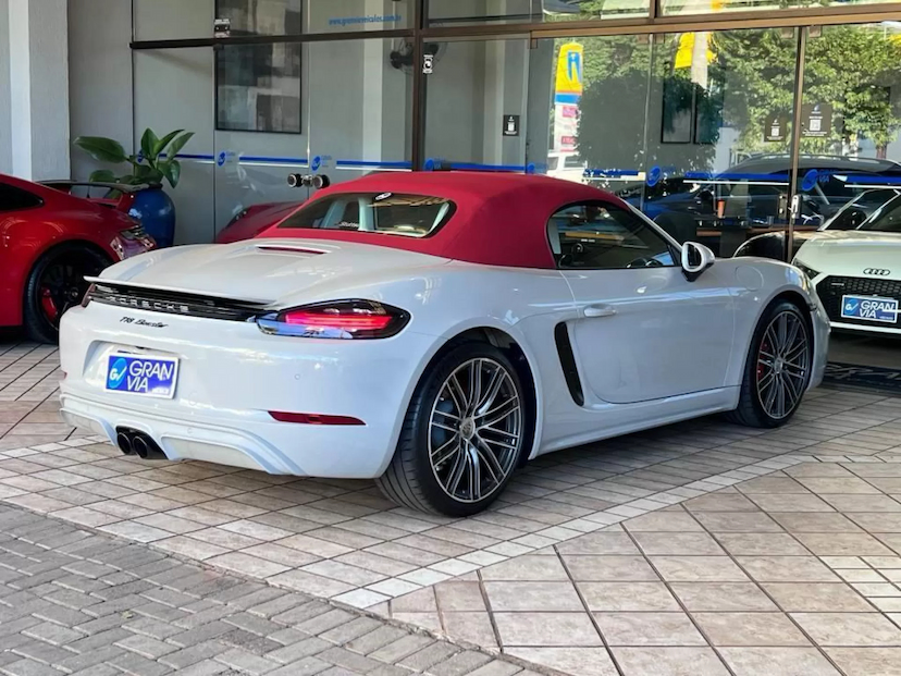Foto do veículo PORSCHE 718 2.0 16V H4 GASOLINA BOXSTER PDK 2023 9.383 KM 589.000,00