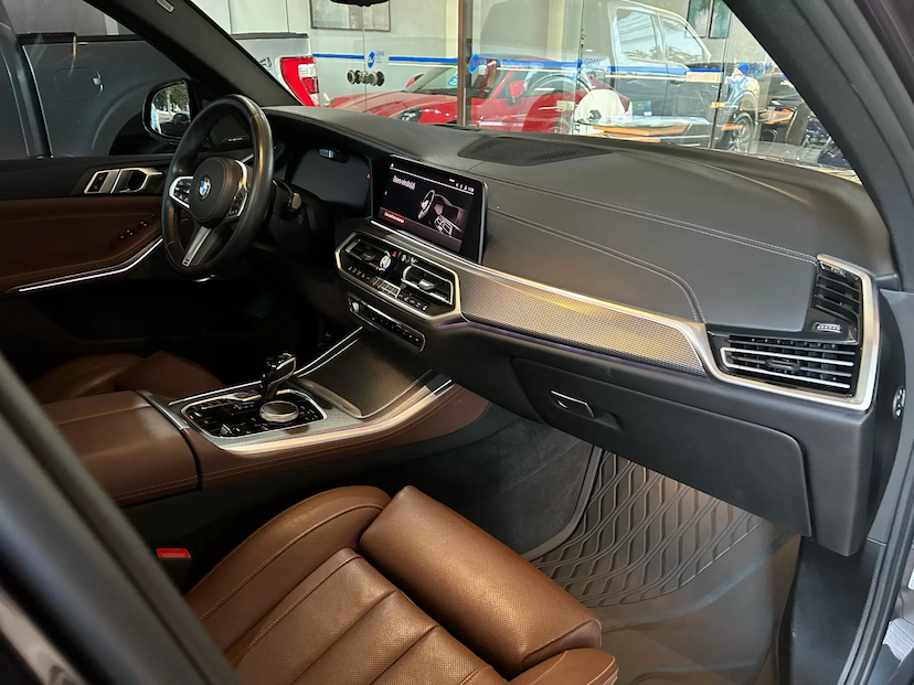 Foto do veículo BMW X5 3.0 4X4 30D I6 TURBO DIESEL 4P AUTOMÁTICO 2020 35.100 KM 379.000,00