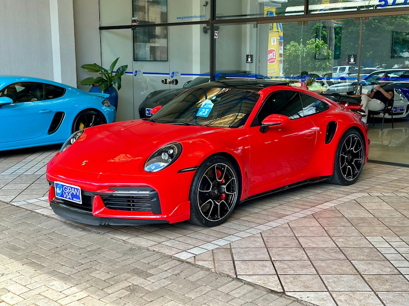 Foto do veículo PORSCHE 911 3.8 24V H6 GASOLINA TURBO PDK 2023 3.090 KM 1.389.000,00