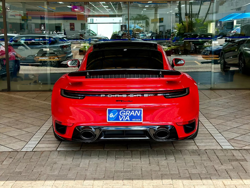 Foto do veículo PORSCHE 911 3.8 24V H6 GASOLINA TURBO PDK 2023 3.090 KM 1.389.000,00