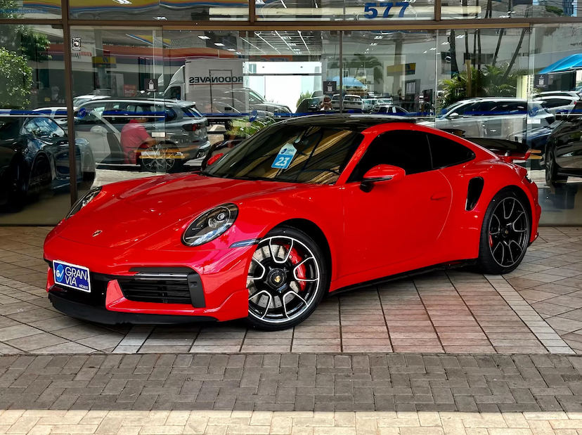 Foto do veículo PORSCHE 911 3.8 24V H6 GASOLINA TURBO PDK 2023 3.090 KM 1.389.000,00