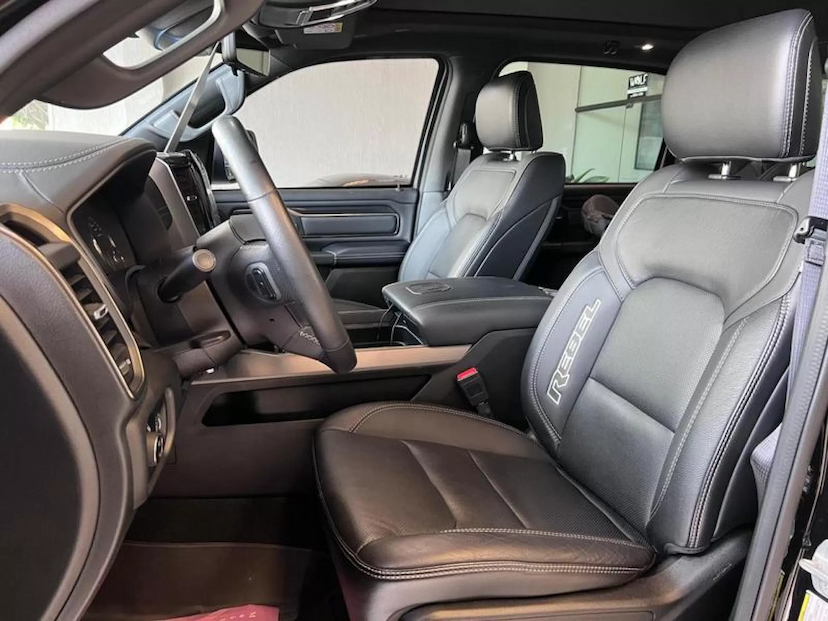 Foto do veículo RAM 1500 5.7 V8 GASOLINA REBEL CD 4X4 AUTOMÁTICO 2022 39.340 KM 429.000,00