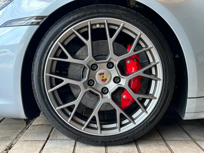 Foto do veículo PORSCHE 911 3.0 24V H6 GASOLINA CARRERA S PDK 2020 21.650 KM 759.000,00