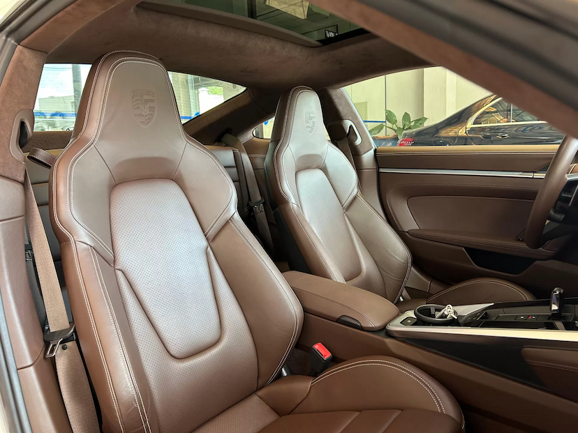 Foto do veículo PORSCHE 911 3.0 24V H6 GASOLINA CARRERA S PDK 2020 21.650 KM 759.000,00