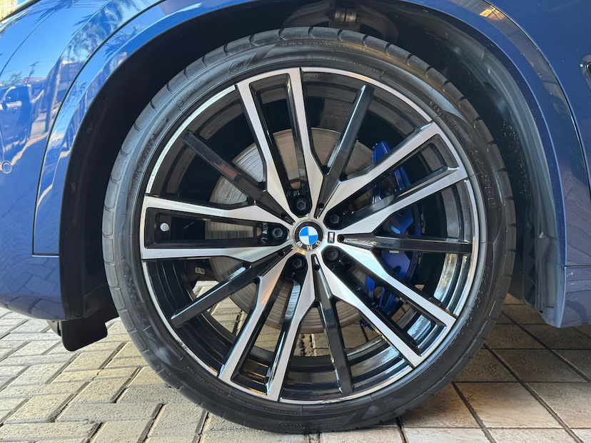 Foto do veículo BMW X5 3.0 M SPORT 4X4 30D I6 TURBO DIESEL 4P AUTOMÁTICO 2020 76.819 KM 319.000,00