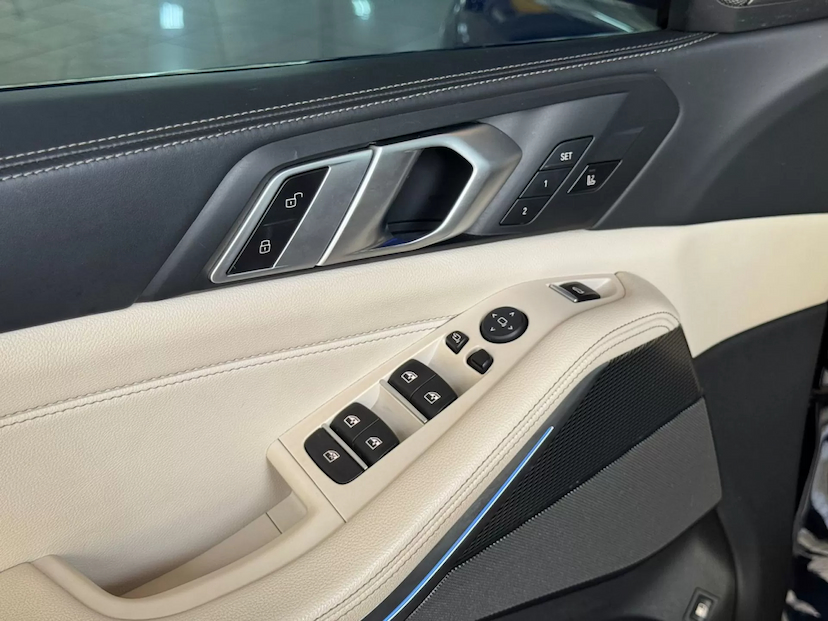 Foto do veículo BMW X5 3.0 I6 TURBO HÍBRIDO XDRIVE45E M SPORT AUTOMÁTICO 2020 46.847 KM 317.000,00