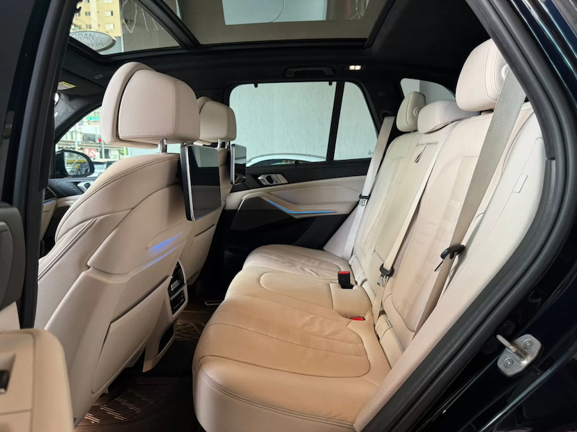 Foto do veículo BMW X5 3.0 I6 TURBO HÍBRIDO XDRIVE45E M SPORT AUTOMÁTICO 2020 46.847 KM 317.000,00