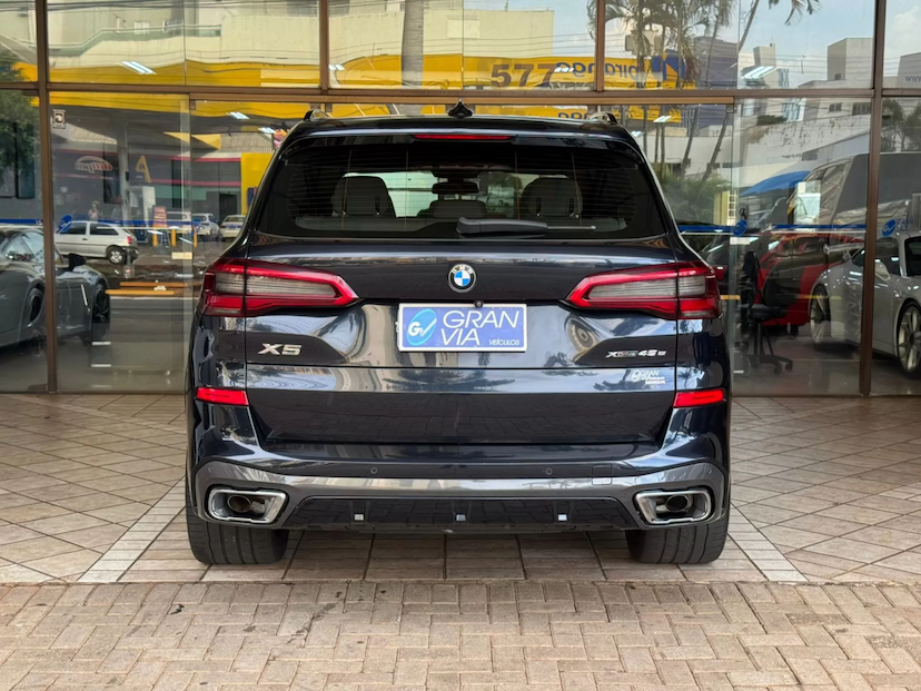 Foto do veículo BMW X5 3.0 I6 TURBO HÍBRIDO XDRIVE45E M SPORT AUTOMÁTICO 2020 46.847 KM 317.000,00