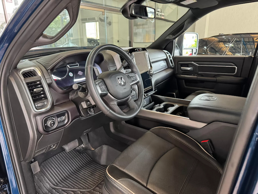 Foto do veículo RAM 2500 6.7 I6 TURBO DIESEL LARAMIE NIGHT EDITION CD 4X4 AUTOMÁTICO 2024 15.574 KM 429.000,00