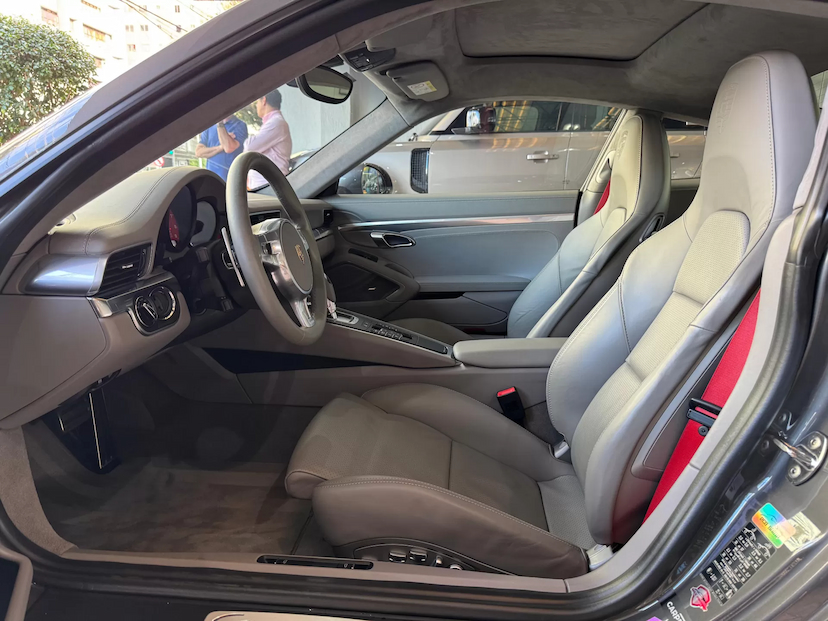 Foto do veículo PORSCHE 911 3.8 CARRERA 4S COUPÉ 6 CILINDROS 24V GASOLINA 2P AUTOMÁTICO 2015 36.872 KM 644.000,00