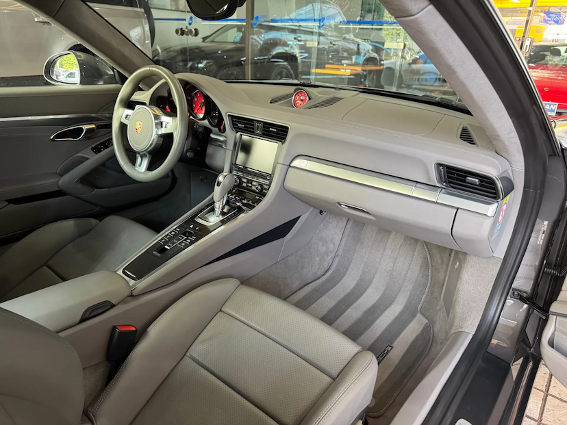 Foto do veículo PORSCHE 911 3.8 CARRERA 4S COUPÉ 6 CILINDROS 24V GASOLINA 2P AUTOMÁTICO 2015 36.872 KM 644.000,00