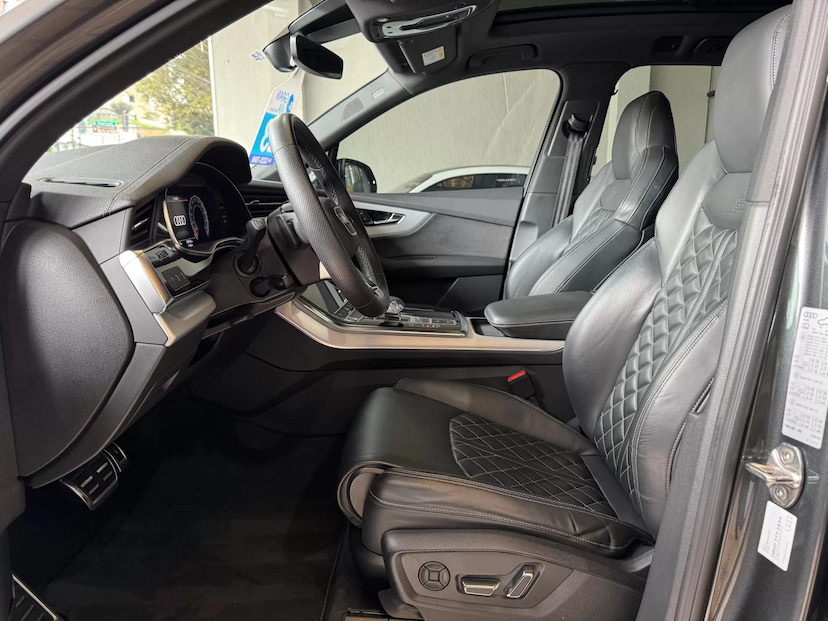 Foto do veículo AUDI Q7 3.0 55 TFSI GASOLINA PERFORMANCE BLACK QUATTRO TIPTRONIC 2023 45.553 KM 439.000,00