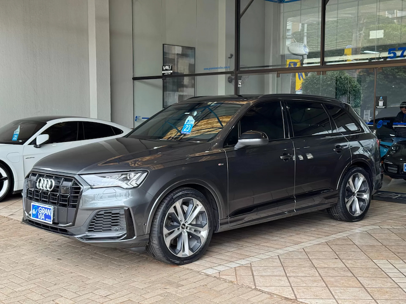 Foto do veículo AUDI Q7 3.0 55 TFSI GASOLINA PERFORMANCE BLACK QUATTRO TIPTRONIC 2023 45.553 KM 439.000,00
