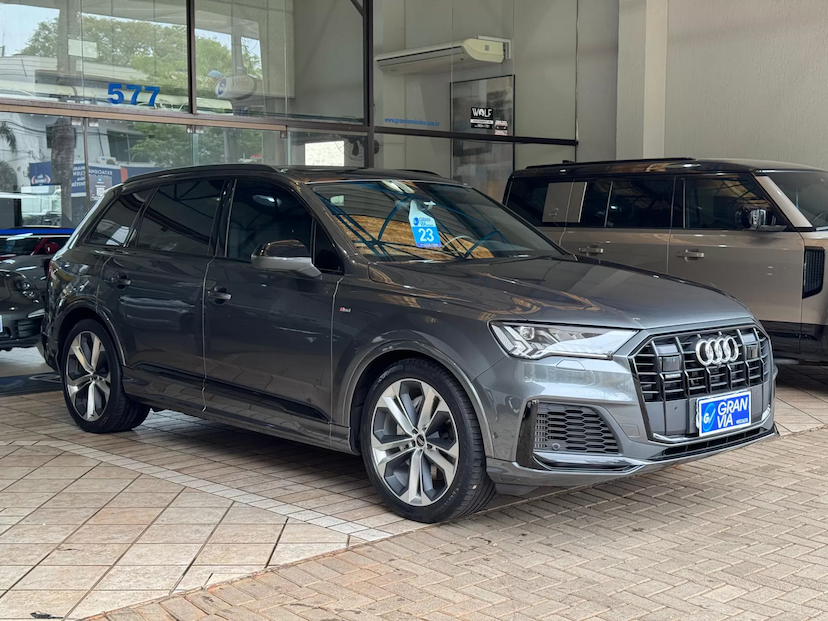 Foto do veículo AUDI Q7 3.0 55 TFSI GASOLINA PERFORMANCE BLACK QUATTRO TIPTRONIC 2023 45.553 KM 439.000,00