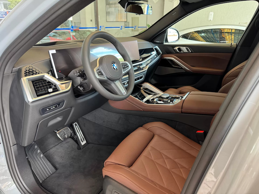 Foto do veículo BMW X6 3.0 TWINPOWER GASOLINA XDRIVE40I M SPORT AUTOMÁTICO 2025 12 KM 789.000,00