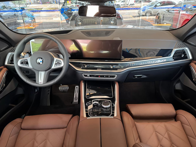 Foto do veículo BMW X6 3.0 TWINPOWER GASOLINA XDRIVE40I M SPORT AUTOMÁTICO 2025 12 KM 789.000,00