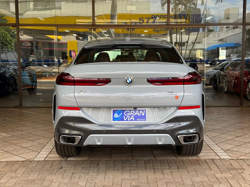 Foto do veículo BMW X6 3.0 TWINPOWER GASOLINA XDRIVE40I M SPORT AUTOMÁTICO 2025 12 KM 789.000,00