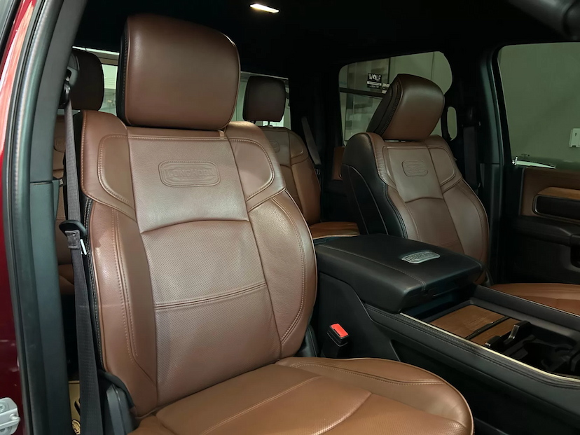 Foto do veículo RAM 3500 6.7 I6 TURBO DIESEL LIMITED LONGHORN CD 4X4  AUTOMÁTICO 2022 73.914 KM 369.000,00