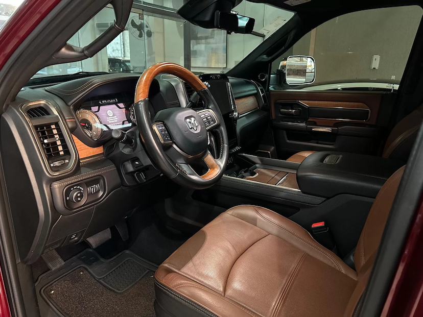 Foto do veículo RAM 3500 6.7 I6 TURBO DIESEL LIMITED LONGHORN CD 4X4  AUTOMÁTICO 2022 73.914 KM 369.000,00