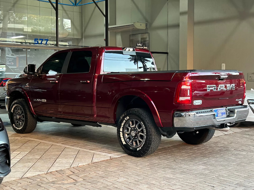 Foto do veículo RAM 3500 6.7 I6 TURBO DIESEL LIMITED LONGHORN CD 4X4  AUTOMÁTICO 2022 73.914 KM 369.000,00