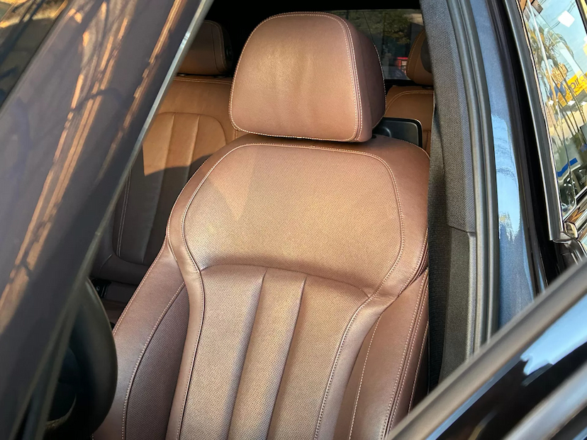 Foto do veículo BMW X5 3.0 M SPORT 4X4 30D I6 TURBO DIESEL 4P AUTOMÁTICO 2020 39.985 KM 359.000,00