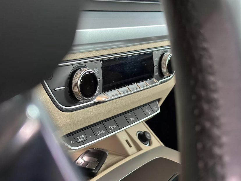 Foto do veículo AUDI Q5 2.0 45 TFSI GASOLINA SPORTBACK S LINE QUATTRO S TRONIC 2021 28.000 KM 265.000,00