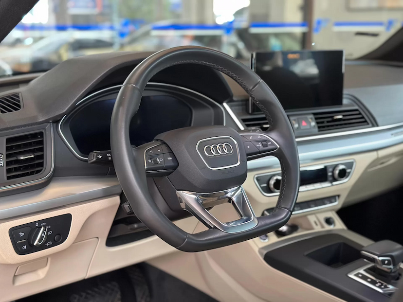 Foto do veículo AUDI Q5 2.0 45 TFSI GASOLINA SPORTBACK S LINE QUATTRO S TRONIC 2021 28.000 KM 265.000,00