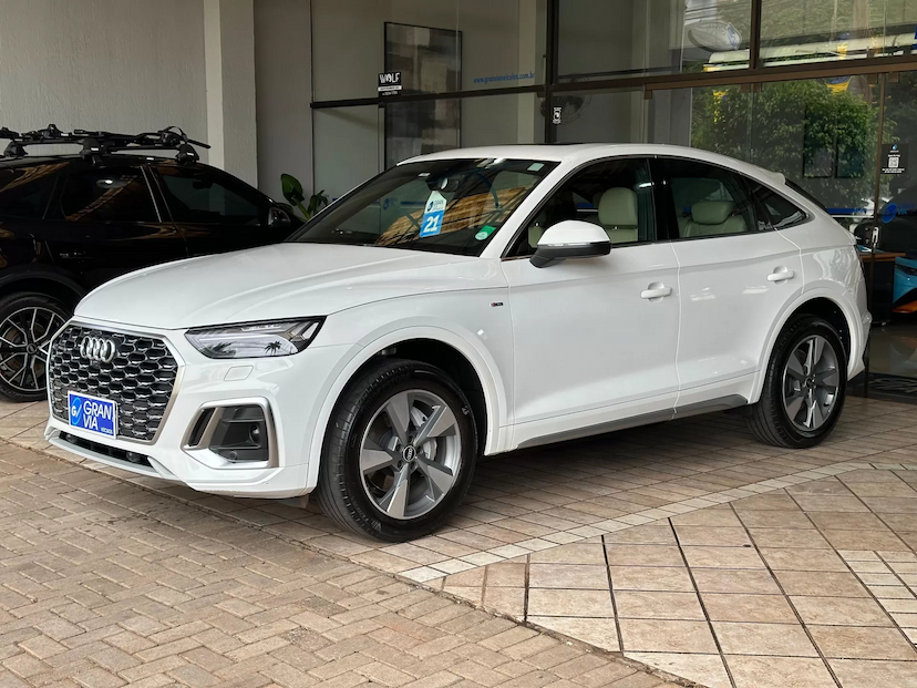 Foto do veículo AUDI Q5 2.0 45 TFSI GASOLINA SPORTBACK S LINE QUATTRO S TRONIC 2021 28.000 KM 265.000,00