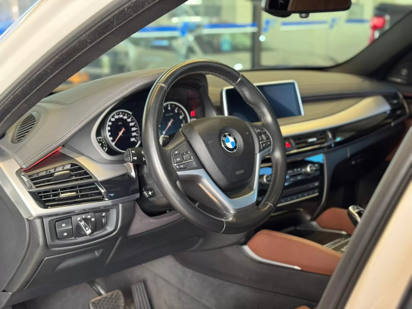 Foto do veículo BMW X6 3.0 35I 4X4 COUPÉ 6 CILINDROS 24V GASOLINA 4P AUTOMÁTICO 2018 66.983 KM 229.000,00