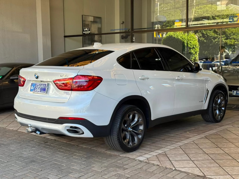 Foto do veículo BMW X6 3.0 35I 4X4 COUPÉ 6 CILINDROS 24V GASOLINA 4P AUTOMÁTICO 2018 66.983 KM 229.000,00