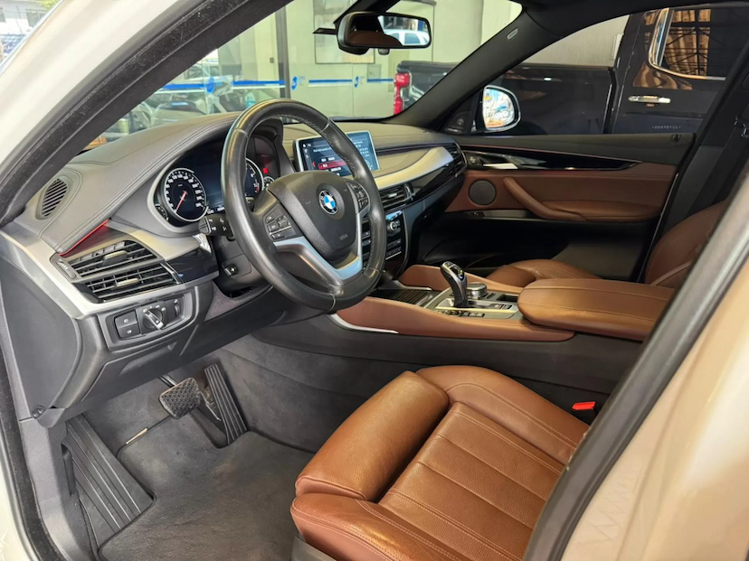 Foto do veículo BMW X6 3.0 35I 4X4 COUPÉ 6 CILINDROS 24V GASOLINA 4P AUTOMÁTICO 2018 66.983 KM 229.000,00