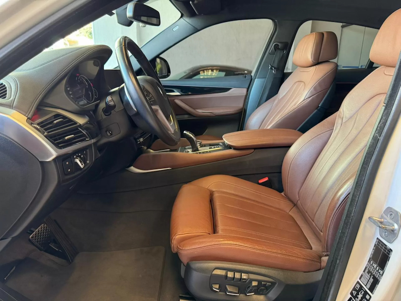 Foto do veículo BMW X6 3.0 35I 4X4 COUPÉ 6 CILINDROS 24V GASOLINA 4P AUTOMÁTICO 2018 66.983 KM 229.000,00