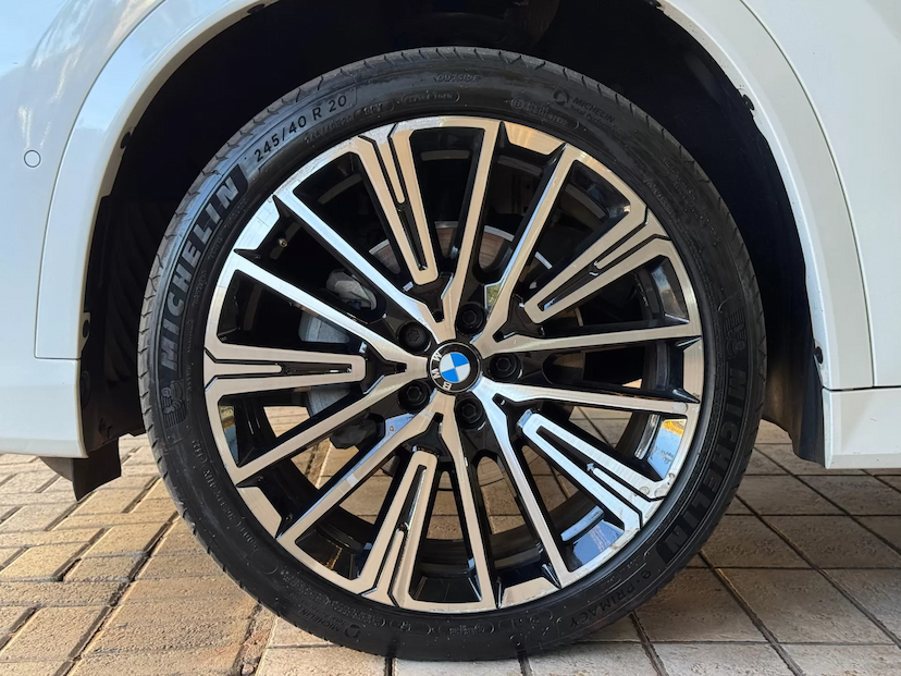 Foto do veículo BMW X1 2.0 16V TURBO GASOLINA SDRIVE20I M SPORT STEPTRONIC 2023 32.545 KM 289.000,00
