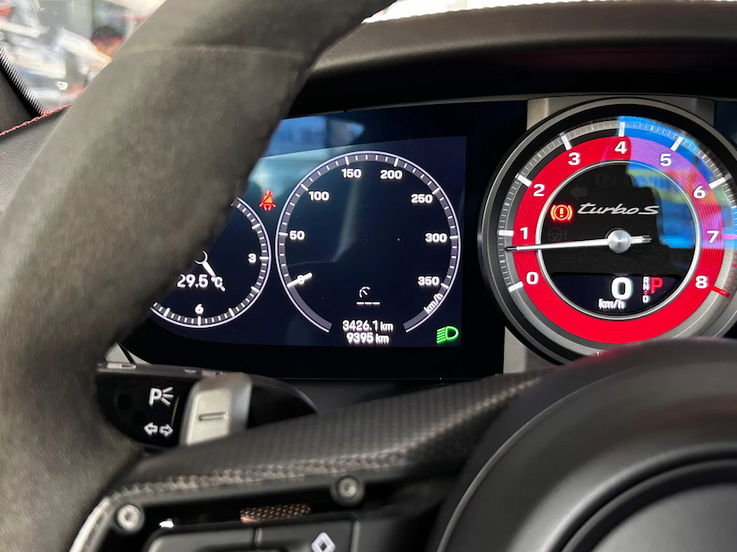 Foto do veículo PORSCHE 911 3.8 24V H6 GASOLINA TURBO S PDK 2021 9.395 KM 1.389.000,00