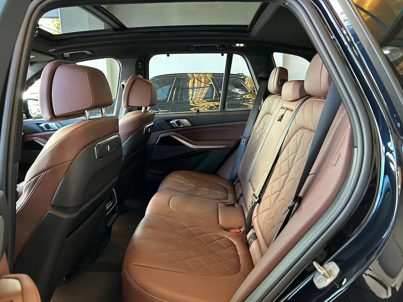 Foto do veículo BMW X5 3.0 I6 TURBO HÍBRIDO XDRIVE50E M SPORT AUTOMÁTICO 2024 27.324 KM 608.000,00