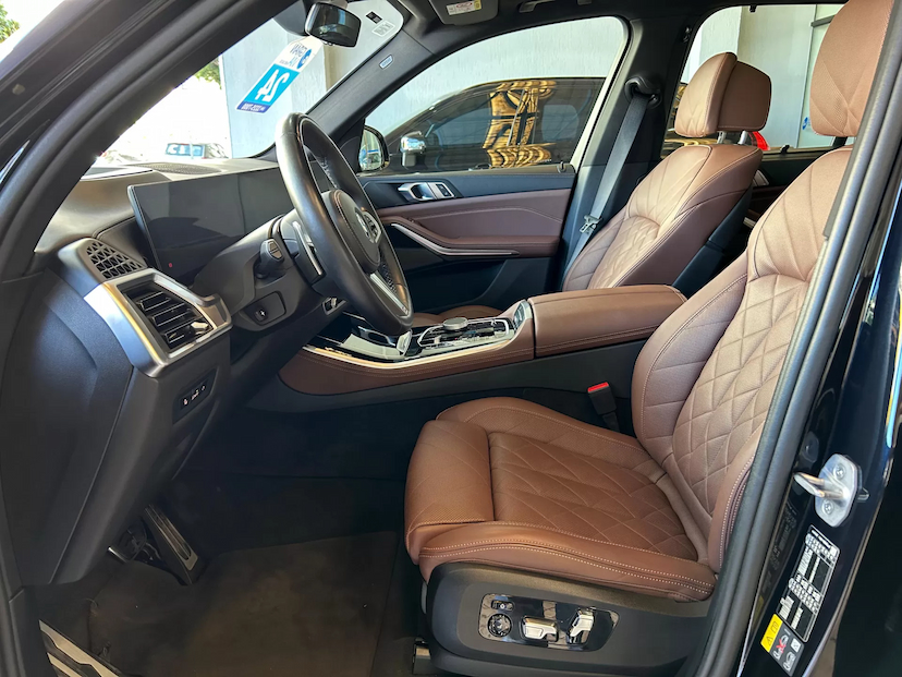 Foto do veículo BMW X5 3.0 I6 TURBO HÍBRIDO XDRIVE50E M SPORT AUTOMÁTICO 2024 27.324 KM 608.000,00