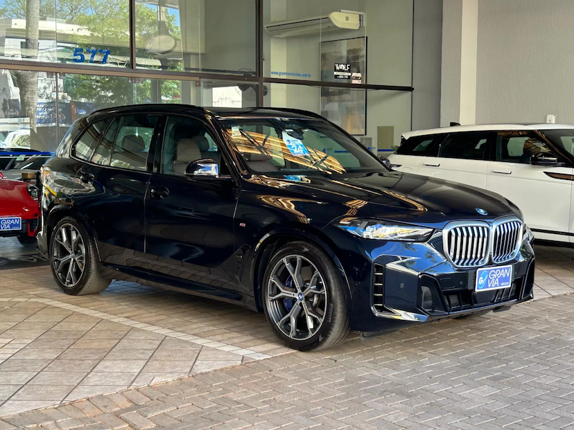 Foto do veículo BMW X5 3.0 I6 TURBO HÍBRIDO XDRIVE50E M SPORT AUTOMÁTICO 2024 27.324 KM 608.000,00