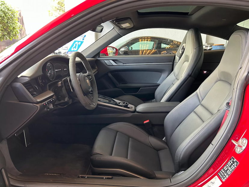 Foto do veículo PORSCHE 911 3.0 24V H6 GASOLINA CARRERA S PDK 2023 1.984 KM 969.000,00