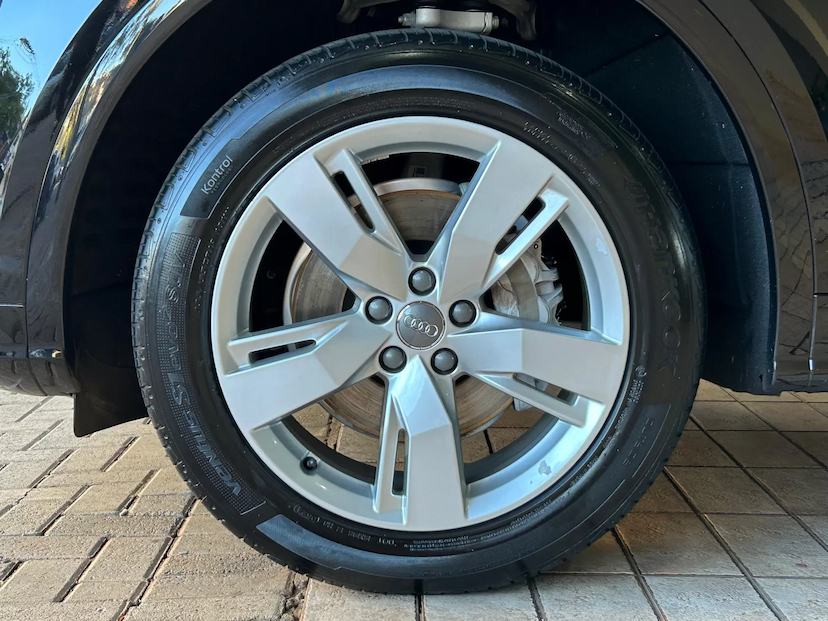 Foto do veículo AUDI Q5 2.0 TFSI GASOLINA PRESTIGE PLUS S TRONIC 2020 48.384 KM 176.900,00