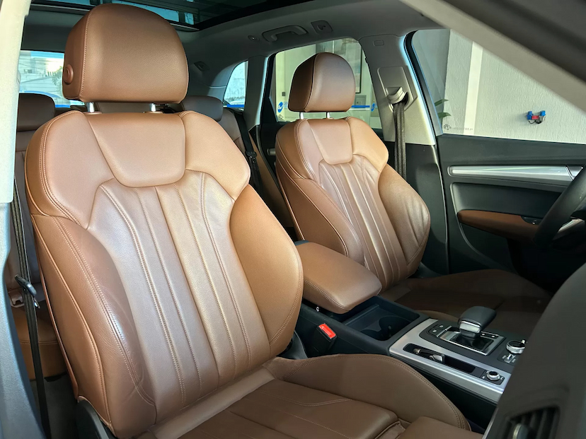 Foto do veículo AUDI Q5 2.0 TFSI GASOLINA PRESTIGE PLUS S TRONIC 2020 48.384 KM 176.900,00